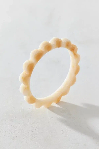URBAN OUTFITTERS SCALLOPED RESIN BANGLE BRACELET IN CREAM, WOMEN'S AT URBAN OUTFITTERS