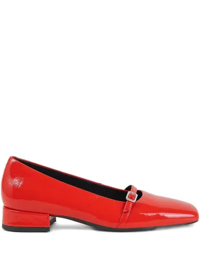 VAGABOND 25MM DEBBI BUCKLE-DETAIL PUMPS