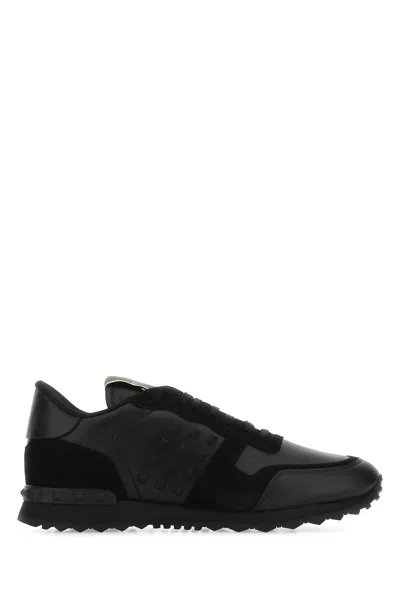 VALENTINO GARAVANI BLACK LEATHER ROCKRUNNER SNEAKERS