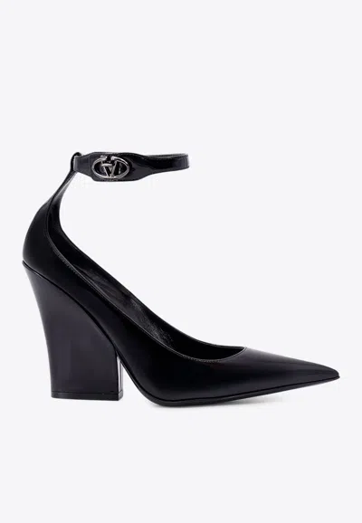 VALENTINO GARAVANI LOCKETTE 105 PATENT LEATHER PUMPS