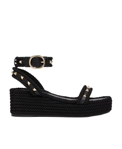 VALENTINO GARAVANI VALENTINO GARAVANI ROCKSTUD OPEN TOE WADGE SANDALS