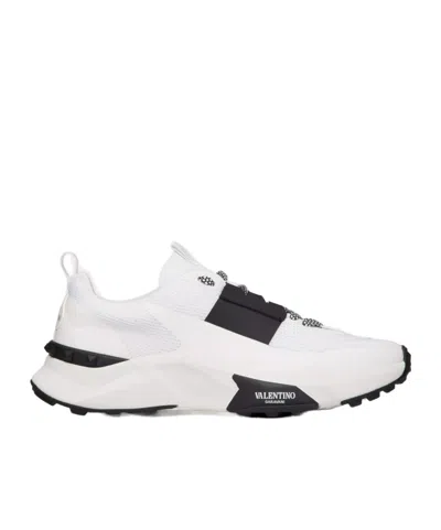 VALENTINO GARAVANI VALENTINO GARAVANI TRUE ACT LACE-UP SNEAKERS