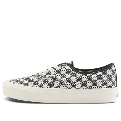 VANS Vans Classic Checkerboard Slip-On Shoe 'Black White'