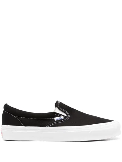 VANS OG CLASSIC SLIP-ON SNEAKERS