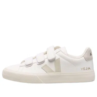 VEJA Veja Recife Chromefree Leather 'Extra White Pierre Natural