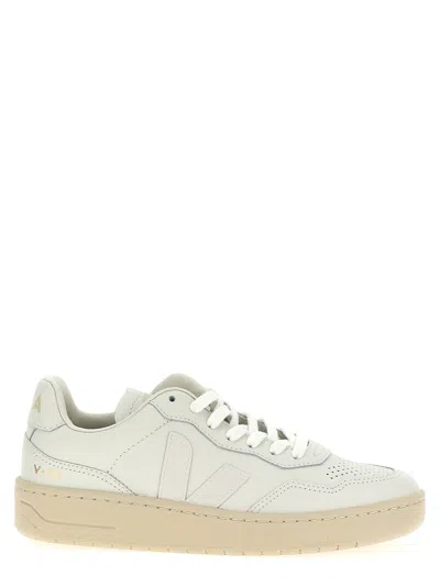 VEJA VEJA 'V 90' SNEAKERS