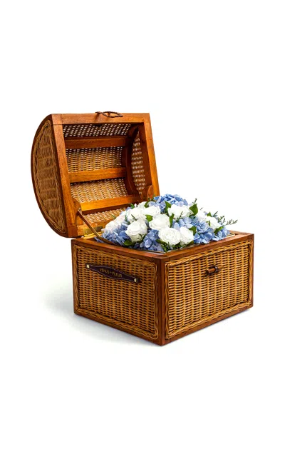 VENUS ET FLEUR COFFRET DES FLEURS HEIRLOOM WICKER TRUNK W/ MIXED ETERNITY® ROSES & HYDRANGEAS