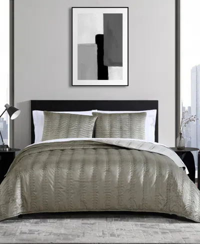 VERA WANG CLOSEOUT! VERA WANG LINEAR STITCH VELVET 3-PC. QUILT SET, KING