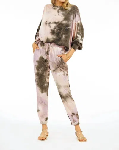 VERONICA M POCKET JOGGER IN PRIMROSE