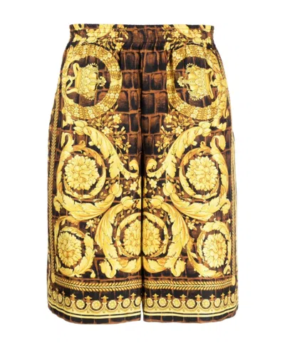VERSACE VERSACE PATTERN-PRINTED ELASTICATED WAISTBAND SHORTS