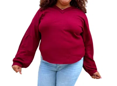 VERY J GIANNA TEXTURED SOLID V-NECK COMFY KNIT TOP