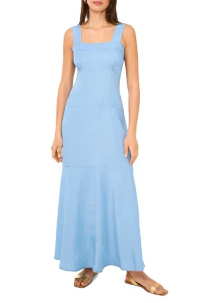 VINCE CAMUTO VINCE CAMUTO SLEEVELESS TIERED CHAMBRAY MAXI DRESS