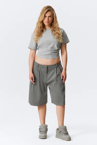 WEEKDAY WIDE PLEATED TAILORED SHORTS