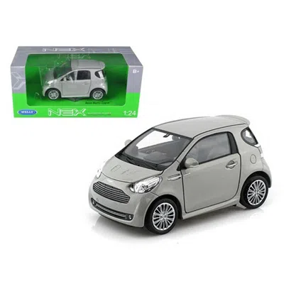 WELLY ASTON MARTIN CYGNET SILVER 1-24 DIECAST CAR MODEL