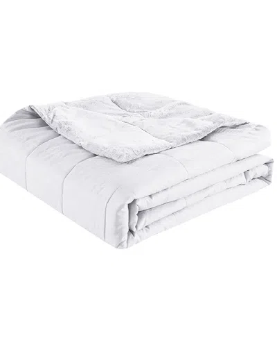 WESLEY MANCINI COLLECTION WESLEY MANCINI COLLECTION WESLEY MANCINI COLLECTION COZY JACQUARD BLANKET