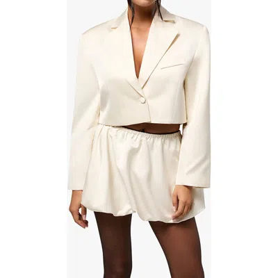 WEWOREWHAT WEWOREWHAT CROPPED SATIN BLAZER
