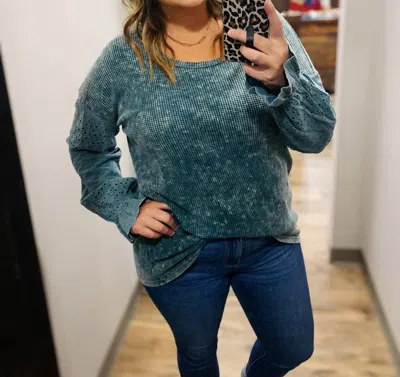 WHITE BIRCH THERMAL WASH LONG SLEEVE TOP IN TEAL