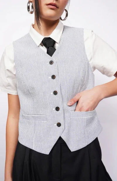 WILDFANG WILDFANG THE EMPOWER SEERSUCKER VEST