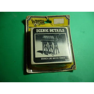 WOODLAND SCENICS HO BRANCH LINE WATER TOWER