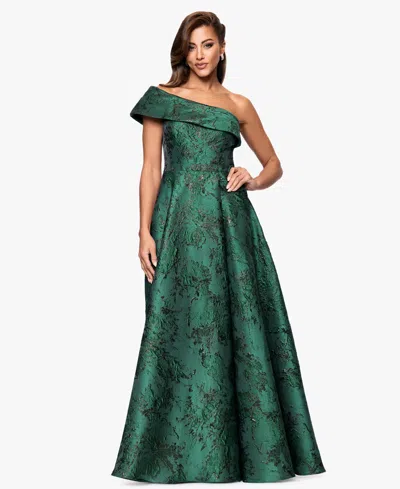 XSCAPE PETITE ONE-SHOULDER JACQUARD BALL GOWN