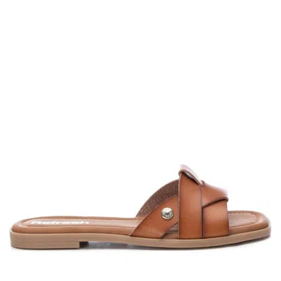 XTI WOMEN'S FLAT SANDALS IN TAUPE