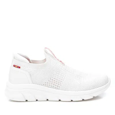 XTI WOMEN'S SLIP ON CASUAL SNEAKERS IN WHITE