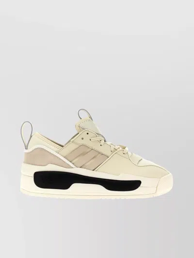 Y-3 SNEAKERS WITH CONTRASTING SOLE AND PANEL DETAILING