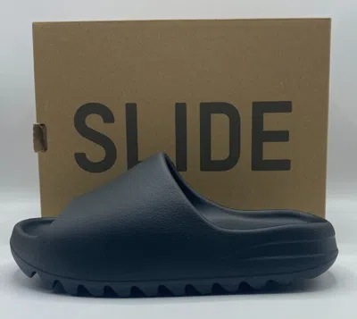 YEEZY ADIDAS YEEZY SLIDE ONYX EU42 US8 SNEAKER SANDALE TREND LIMITIERT