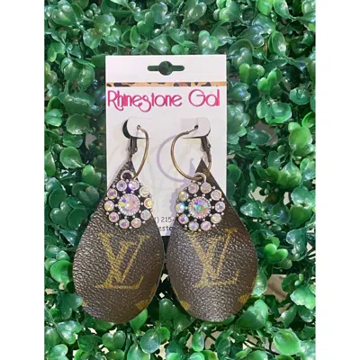 ZIPPITY DO DAH WOMEN'S UPCYCLED TEARDROP CRYSTAL ACCENT EARRINGS IN BROWN