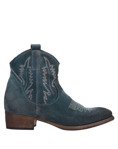 ZOE ZOE WOMAN ANKLE BOOTS SLATE BLUE SIZE 8 SOFT LEATHER