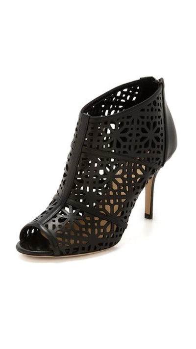 PAUL ANDREW Gaomi Booties